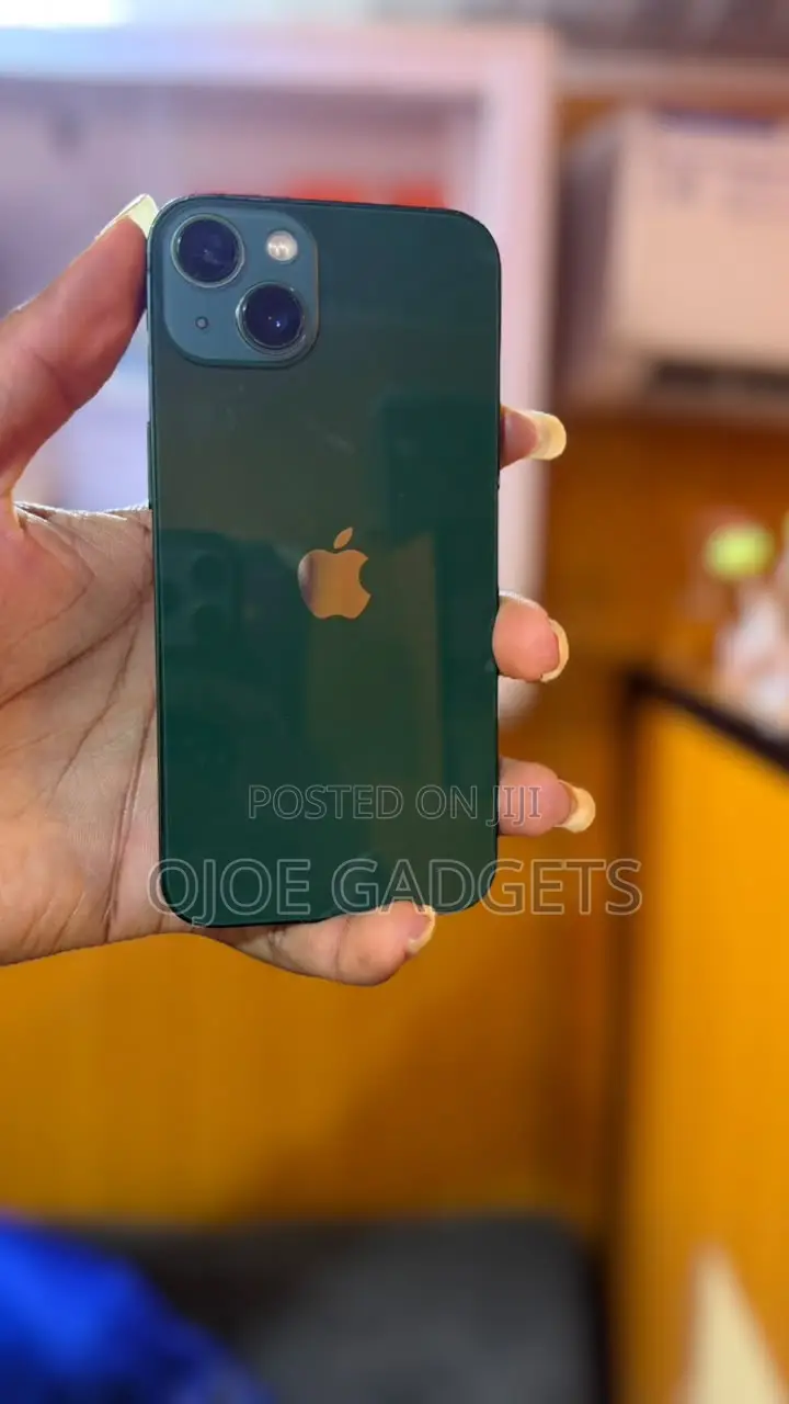 Apple iPhone 13 128 GB Green