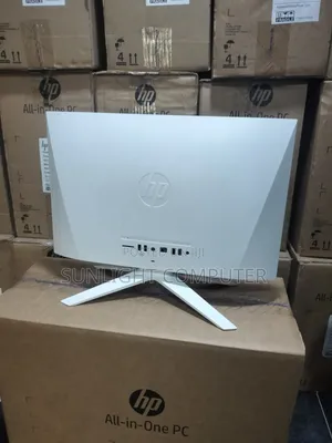New HP 200 G4 22 All-in-One 8GB Intel Core i5 SSD 512GB