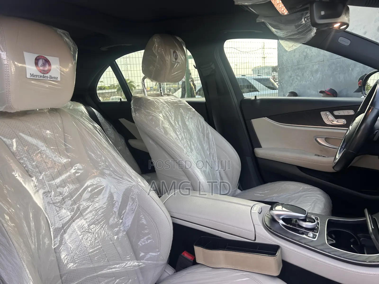 Mercedes-Benz E300 2019 Blue