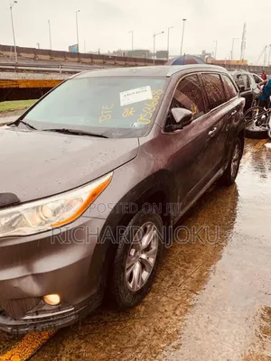 Toyota Highlander 2014 Brown