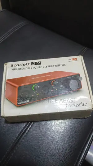 Focusrite Scarlett 2i2 3rd-Generation 2-In, 2-Out USB Audio Interface
