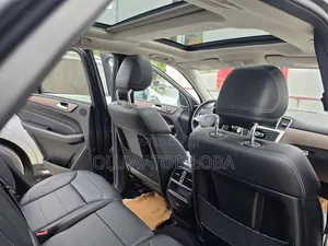 Mercedes-Benz M Class ML350 4MATIC 4dr SUV AWD (3.5L 6cyl 7A) 2015 Gray
