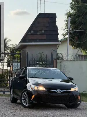 Toyota Camry SE 4dr Sedan (2.5L 4cyl 6A) 2016 Black