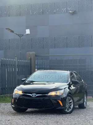 Toyota Camry SE 4dr Sedan (2.5L 4cyl 6A) 2016 Black