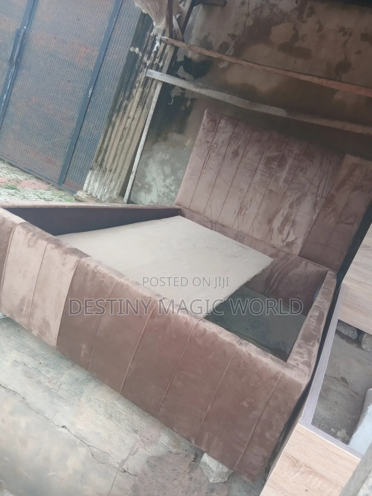 4 and Half Bedframe