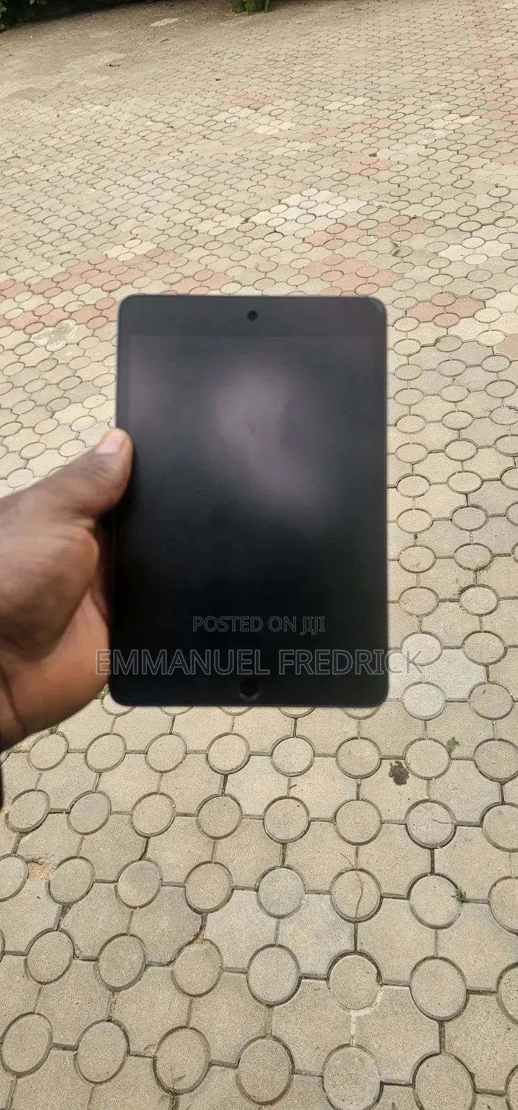 Apple iPad mini 5 64 GB Gray