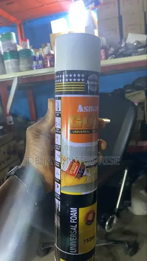 Gold Universal Multi-Purpose Expanding Foam
