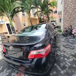 Toyota Camry SE 4dr Sedan (2.4L 4cyl 5A) 2009 Black