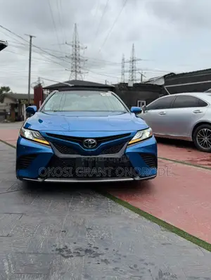 Toyota Camry XSE V6 FWD (3.5L 6cyl 8AM) 2018 Blue