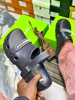 *Birkenstock Slides!!* : *40 - 45* *