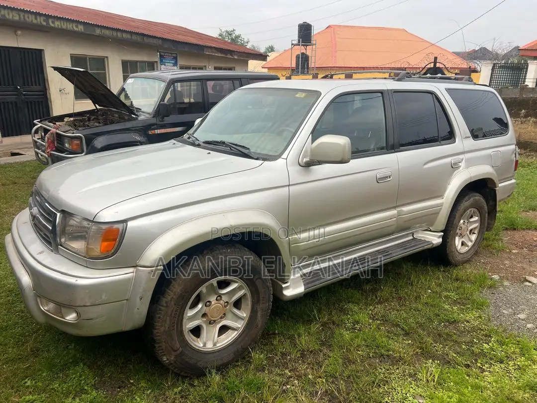 Toyota 4-Runner 2000 Silver