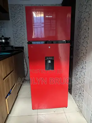 Hisense 204L Double Door Top-Freezer Refrigerator With Water Dispenser