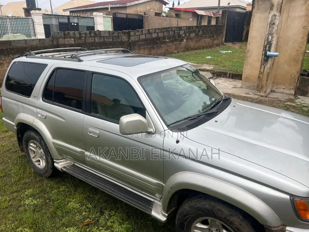Toyota 4-Runner 2000 Silver