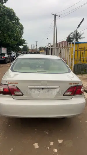 Lexus ES 2004 Off white