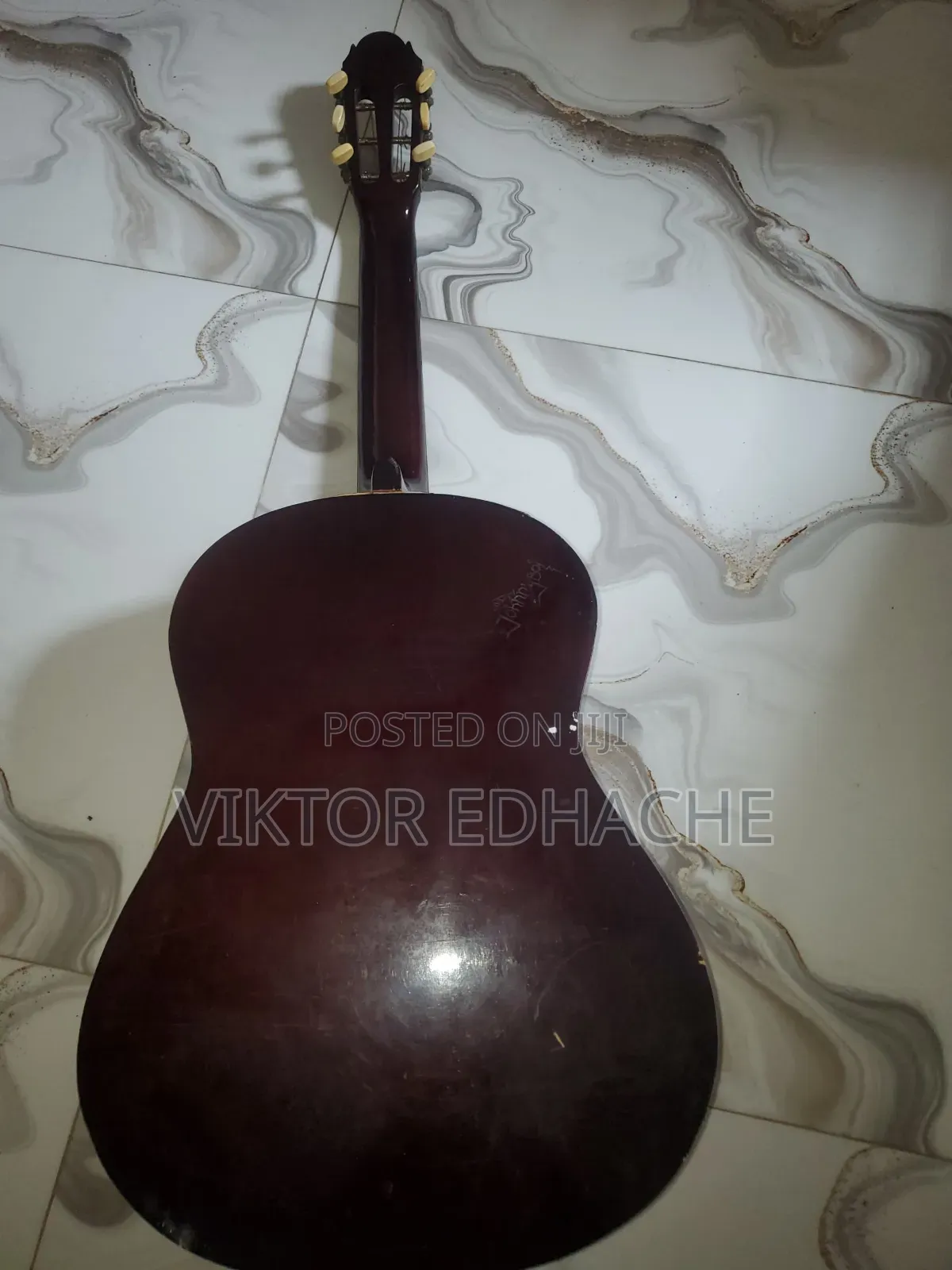 Acoustic Guitar
