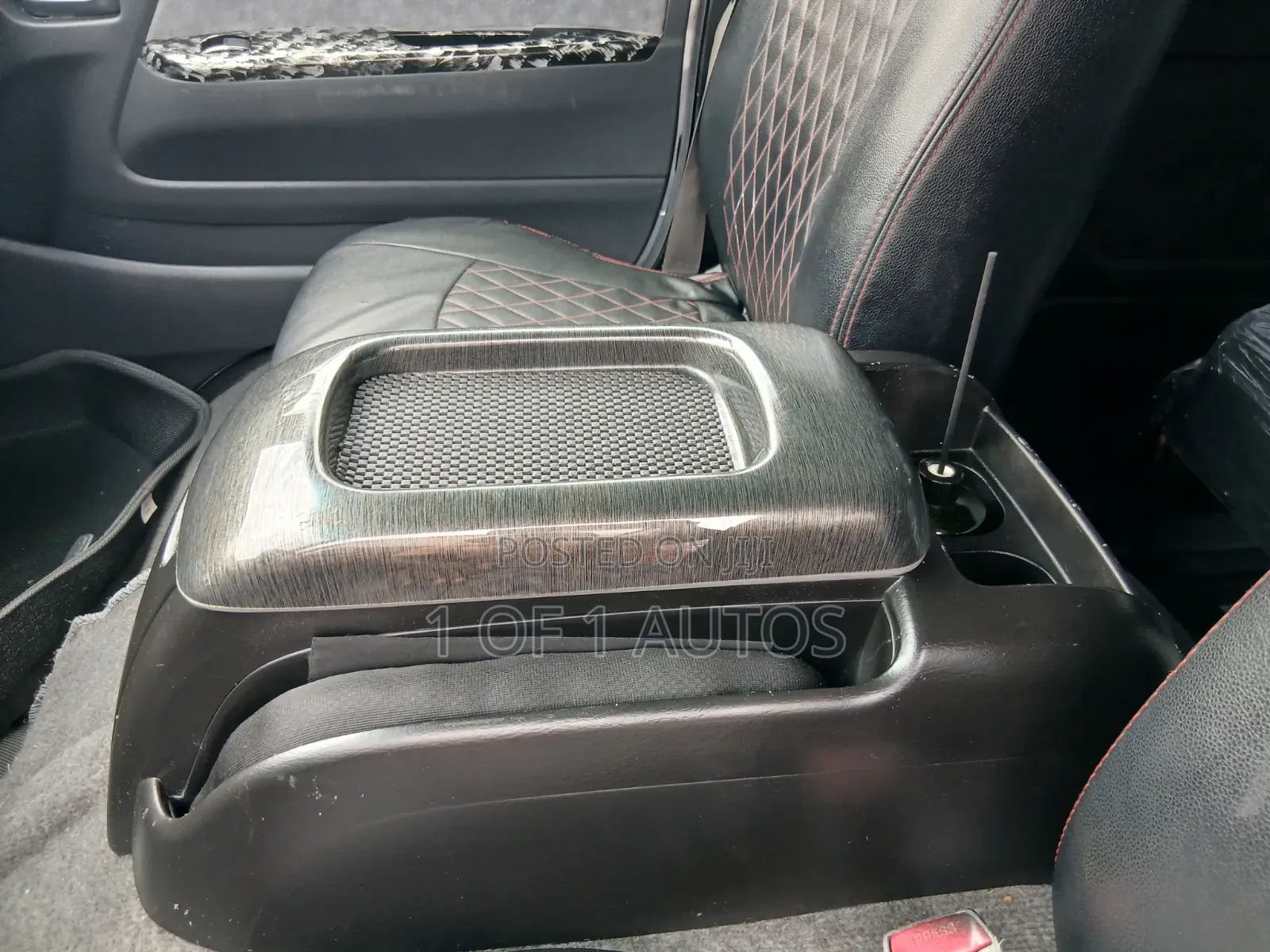 Toyota HiAce 2015 Silver