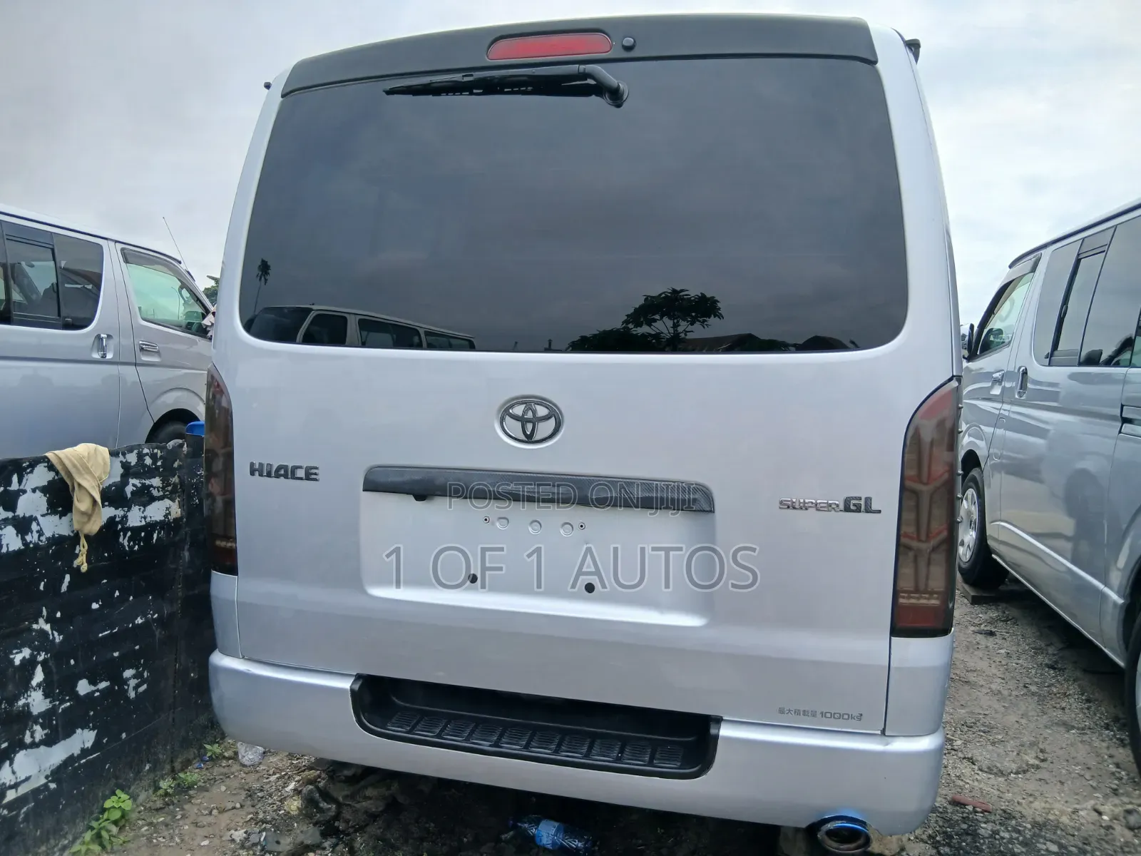Toyota HiAce 2015 Silver