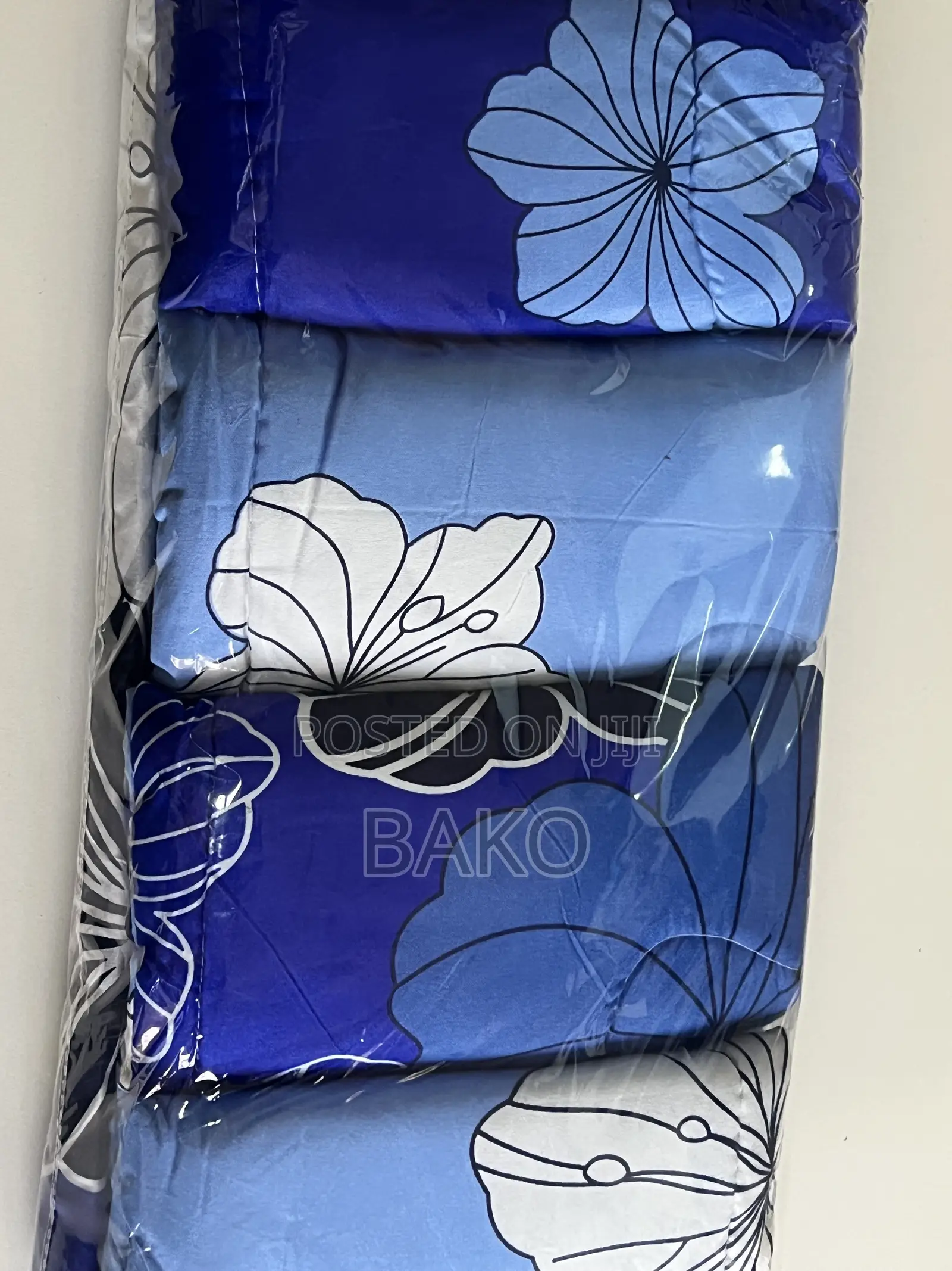 7/7 Bedsheets and 4 Padded Pillow Case