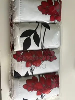 7/7 Bedsheets and 4 Padded Pillow Case