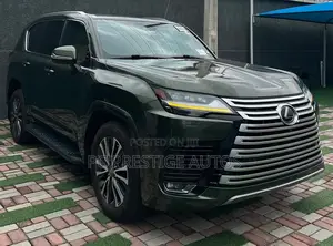 Lexus LX 600 2022 Green