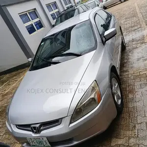 Honda Accord 2004 Silver