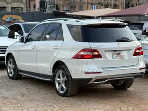 Mercedes-Benz M Class ML350 4MATIC 4dr SUV AWD (3.5L 6cyl 7A) 2014