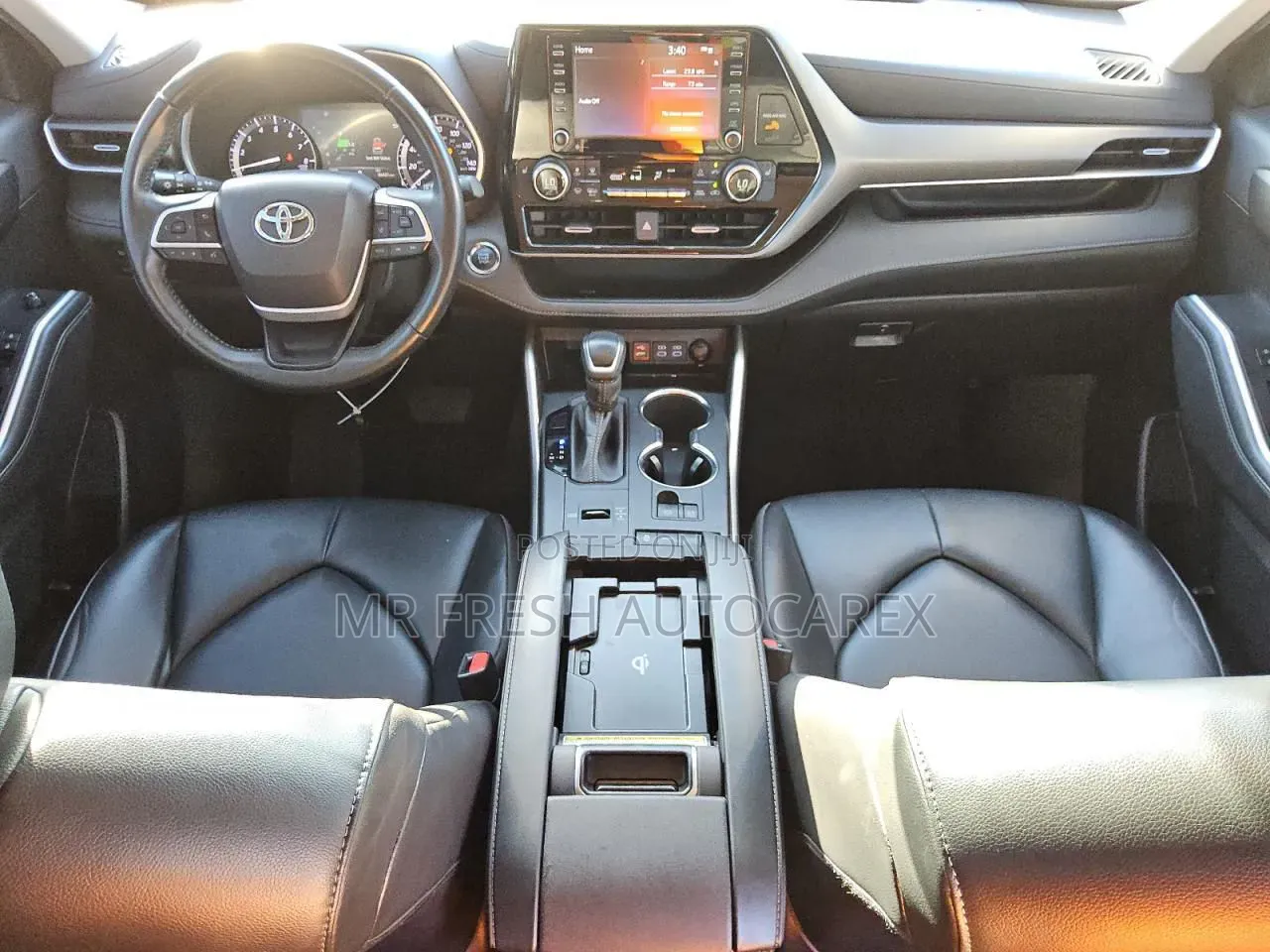 Toyota Highlander 2023 Silver