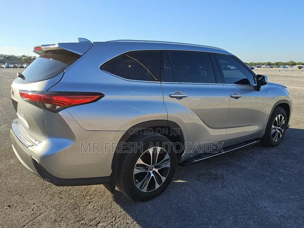 Toyota Highlander 2023 Silver