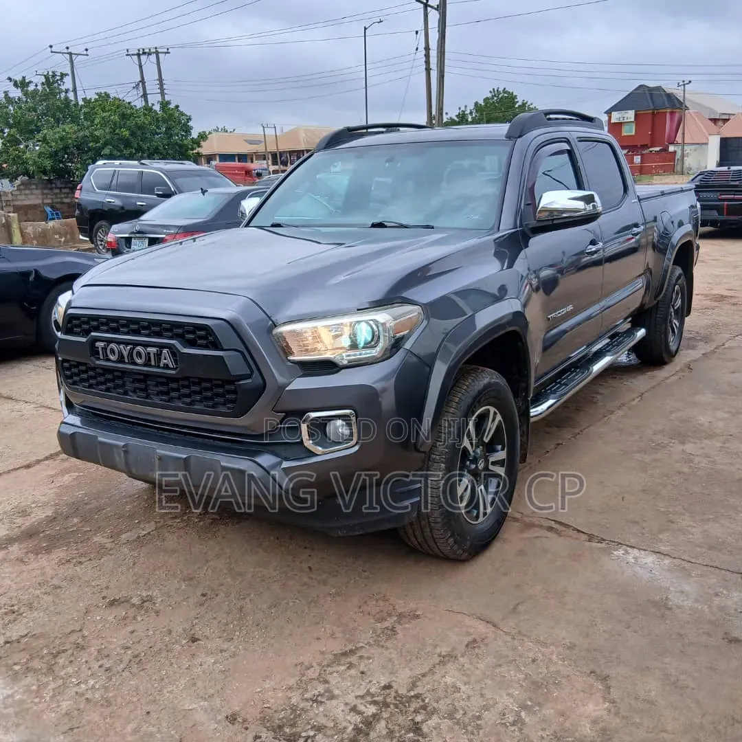 Toyota Tacoma 4dr Double Cab 2016 Gray