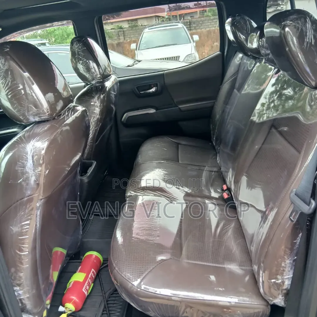 Toyota Tacoma 4dr Double Cab 2016 Gray
