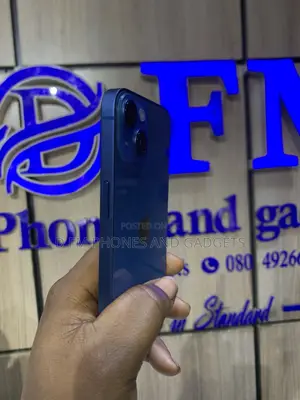 New Apple iPhone 13 256 GB Blue