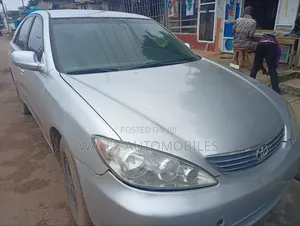 Toyota Camry 2005 Silver