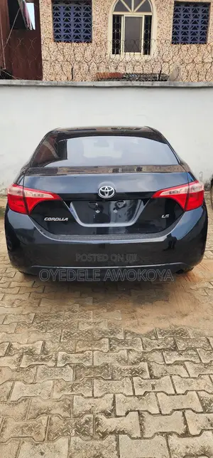 Toyota Corolla LE (1.8L 4cyl 2A) 2019 Black
