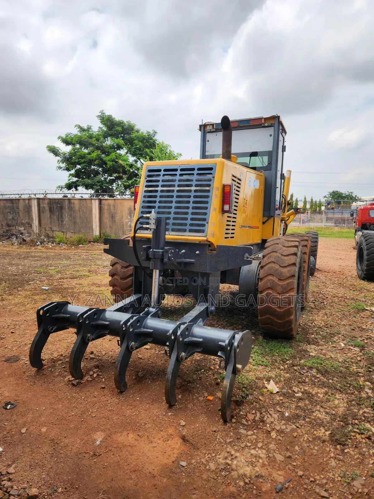 Foreign Used Grader