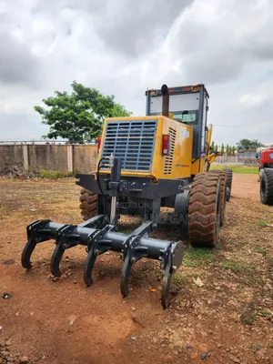 Foreign Used Grader