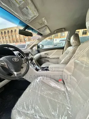 Toyota Venza 2012 White