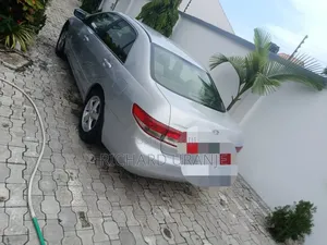 Honda Accord Automatic 2005 Gray