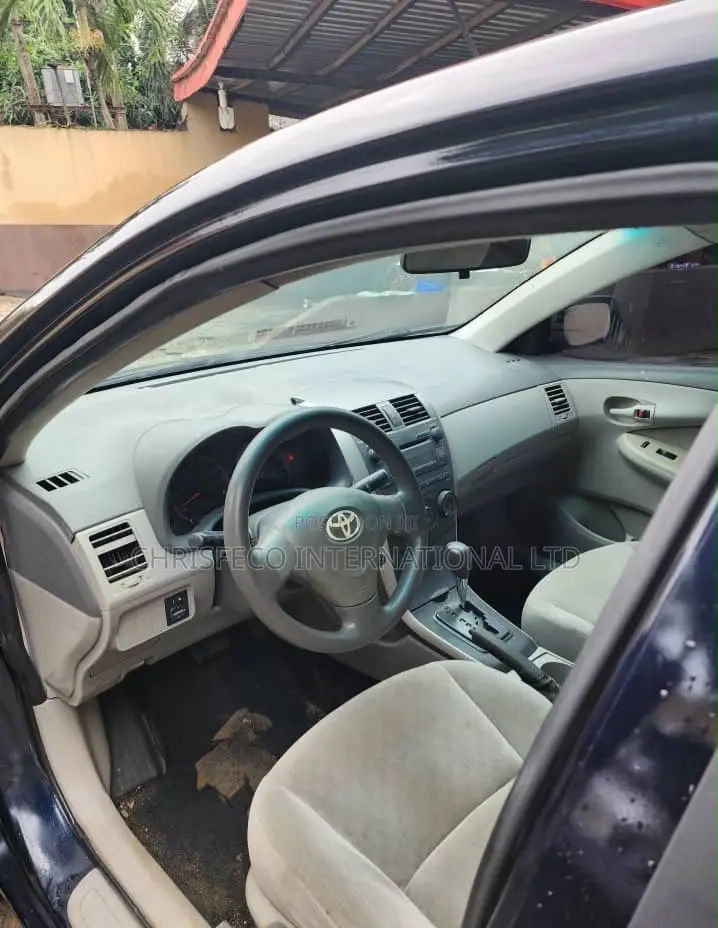 Toyota Corolla 2009 Black