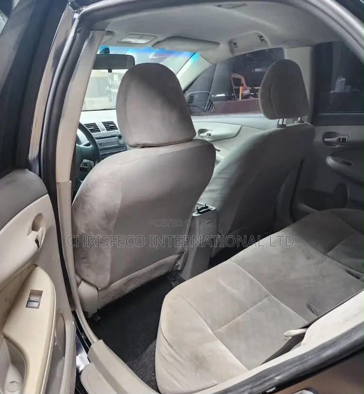 Toyota Corolla 2009 Black