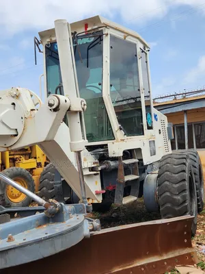 Foreign Used Grader