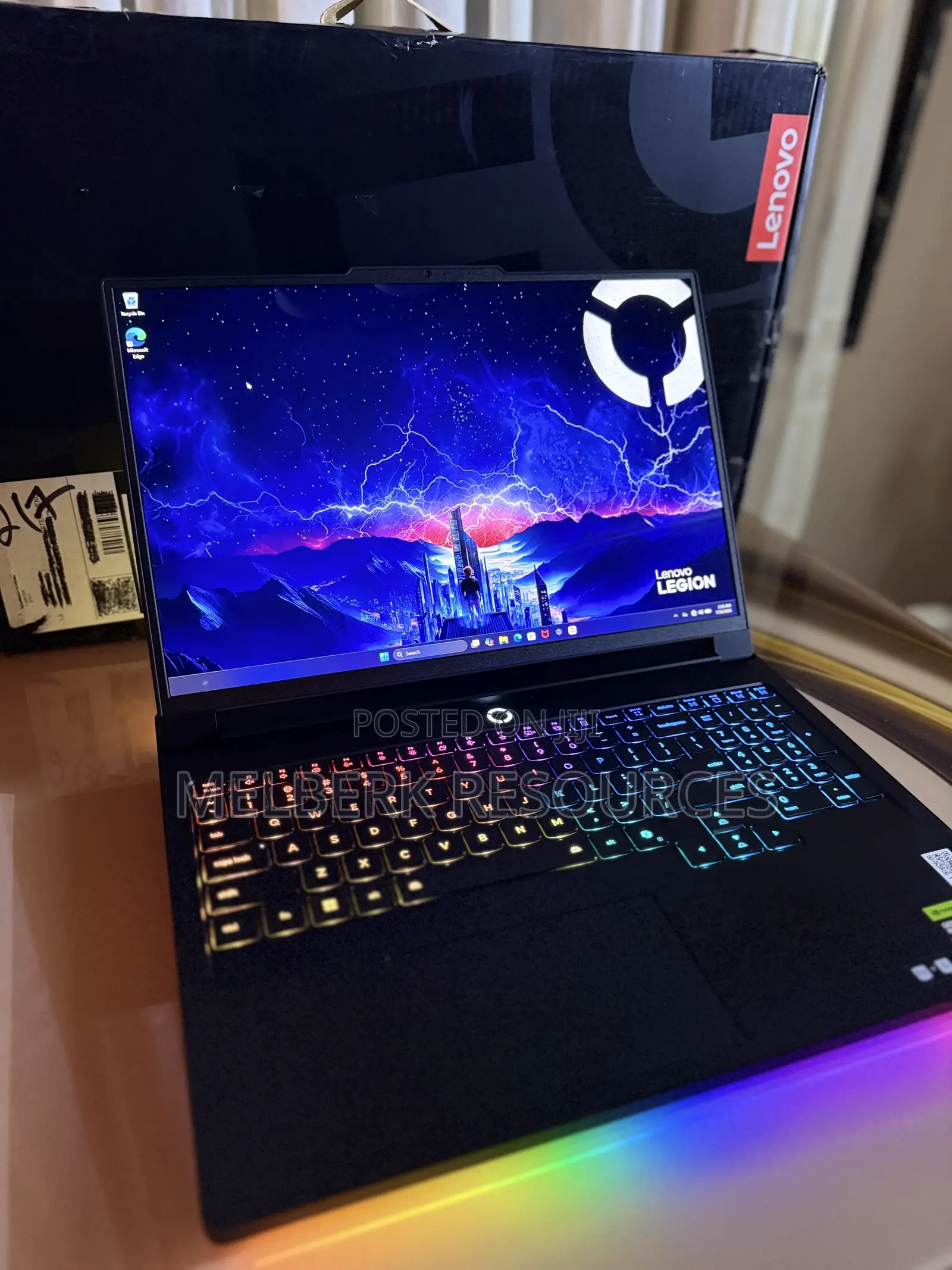 Laptop Lenovo Legion Pro 7 32GB Intel Core Ultra 9 SSD 1T