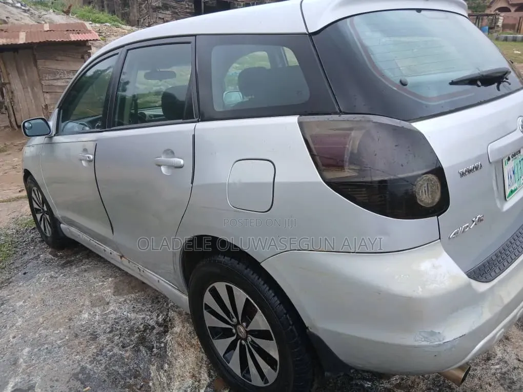 Toyota Matrix 2004 Gray