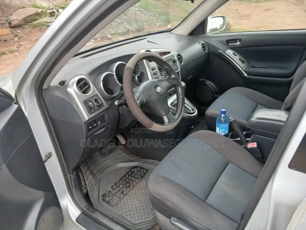 Toyota Matrix 2004 Gray