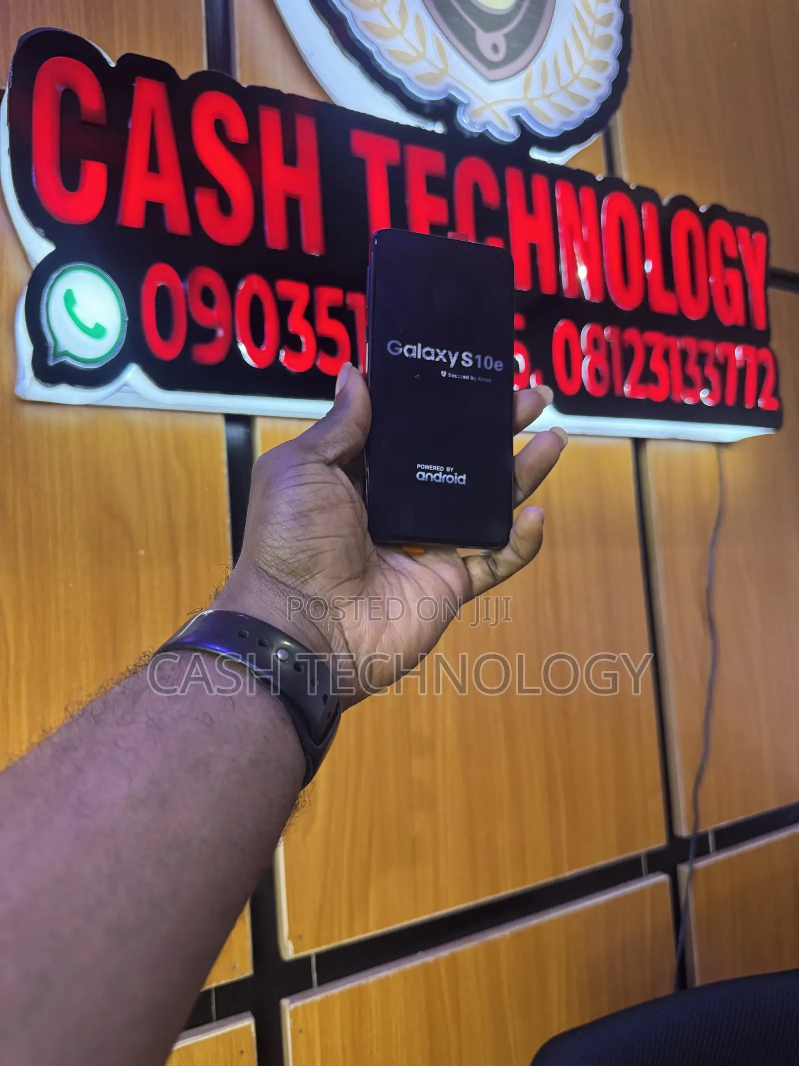 Samsung Galaxy S10e 128 GB Black