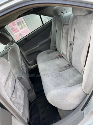 Toyota Camry 2004 Silver