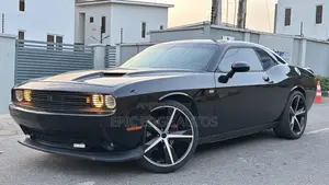 Dodge Challenger SXT 2dr Coupe (3.6L 6cyl 8A) 2015 Black