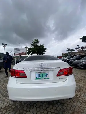 Lexus ES 350 2012 White