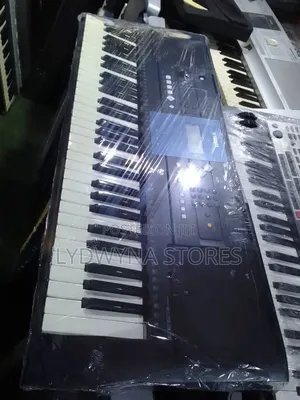 Lovely Strong Quality PSR E333 UK Used Keyboard