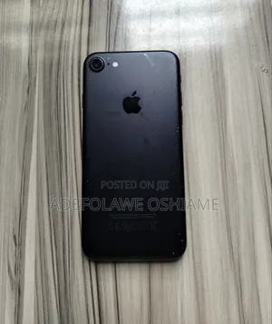 Apple iPhone 7 32 GB Black