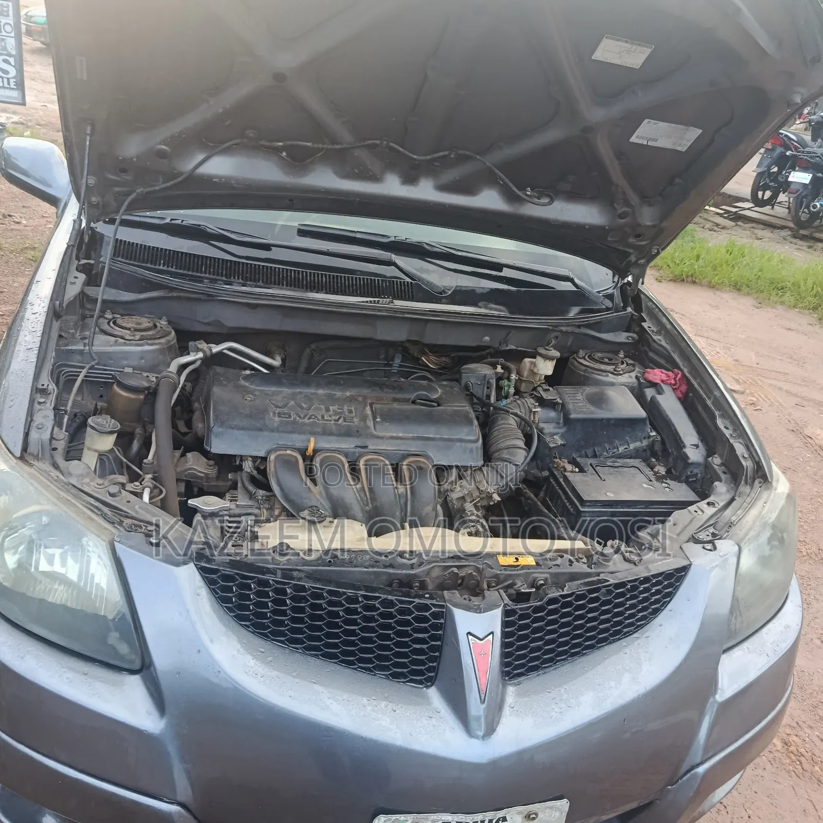 Pontiac Vibe Automatic 2003 Gray